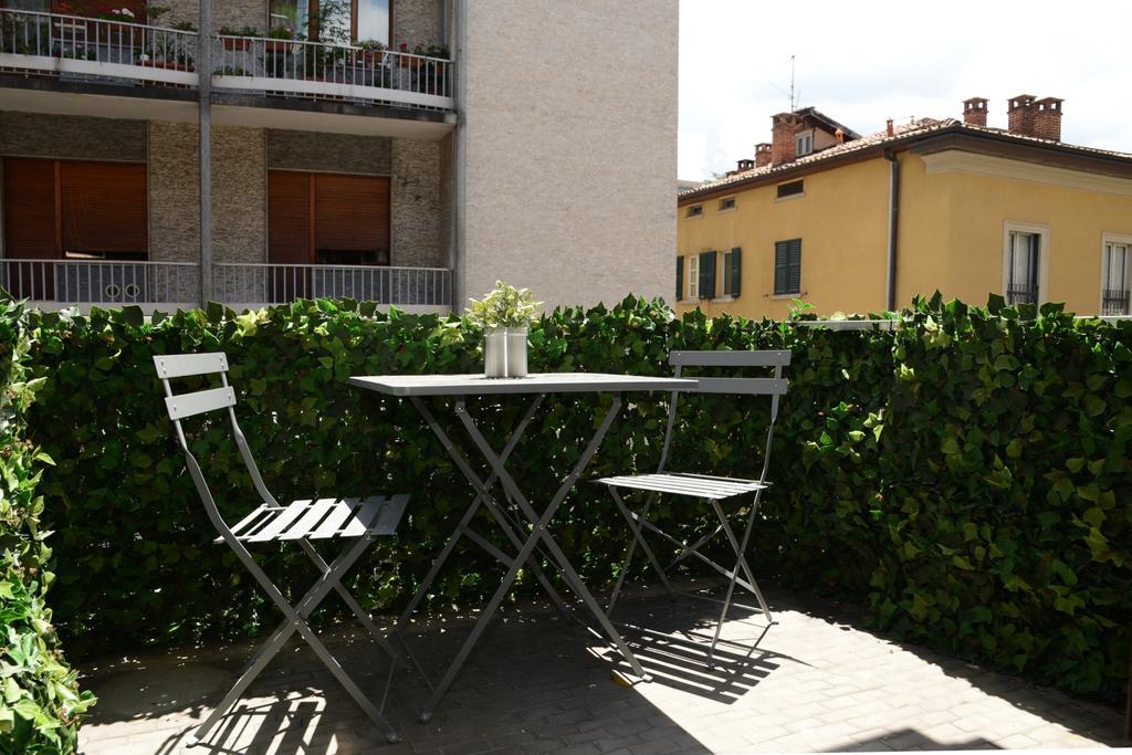 Art Design Appartamento Con Terrazzo By Logicasa Lake Como Chambre photo
